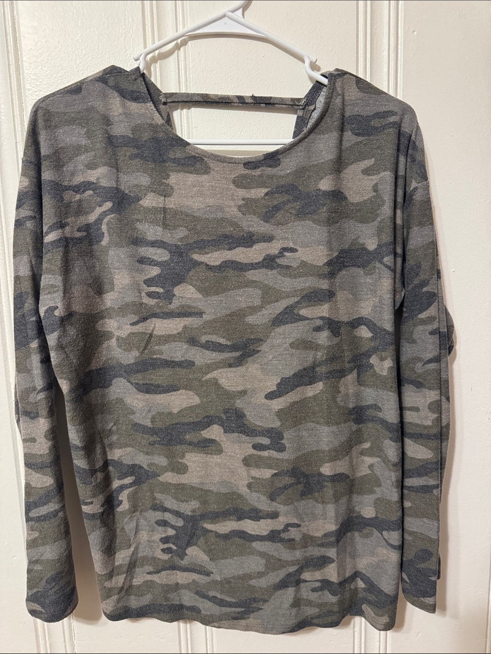 BiBi Women's Long-Sleeve Camo Tee in Olive and Gray